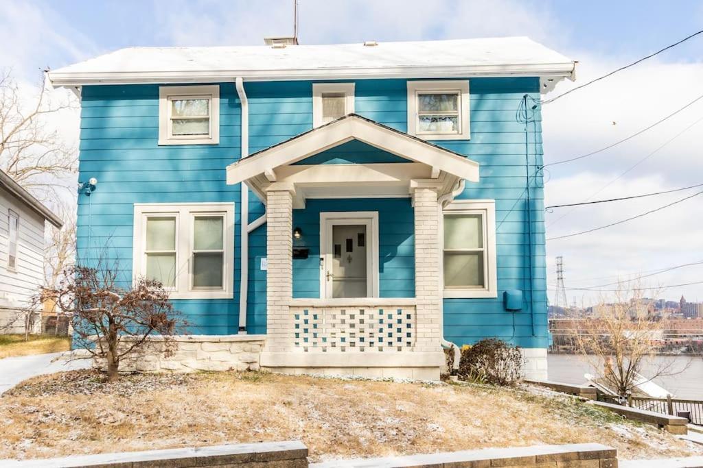 Cozy Riverfront Bungalow With Stunning Views Covington Exteriör bild